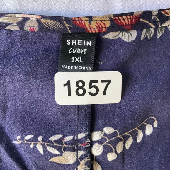 SHEIN Women’s Sleeveless V-neck Semi Sheer Blouse size XL, Floral Blue - Picture 2 of 8